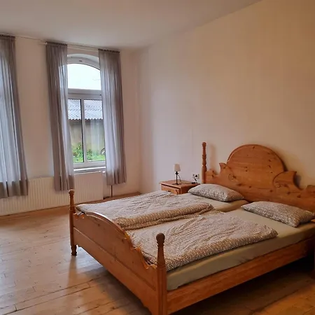 Gartenblick Im Gutshaus - * קבלאאר