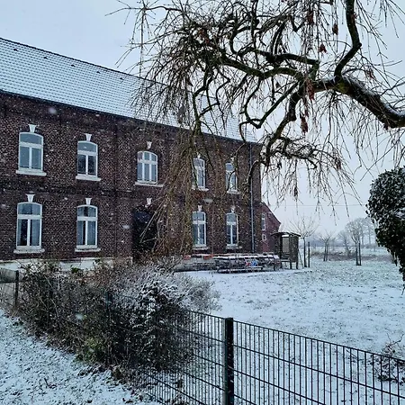 Gartenblick Im Gutshaus - * Kevelaer