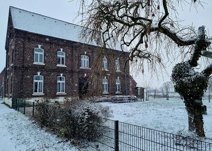 Gartenblick Im Gutshaus - * Kevelaer